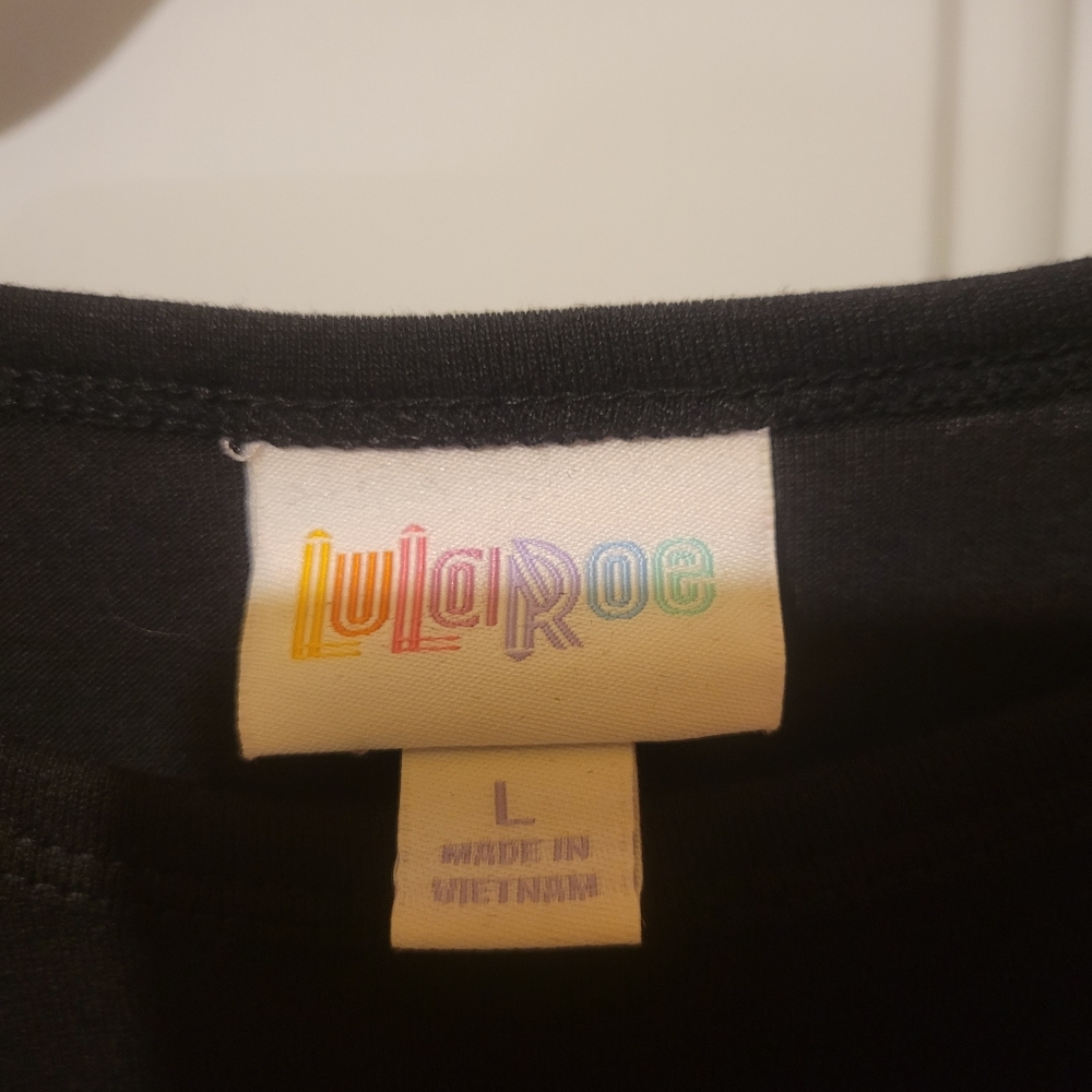 Lularoe large vampire Randy top - Picture 2 of 8